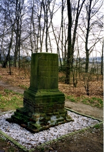 F10 Linde monument op de Kapellebult 1993